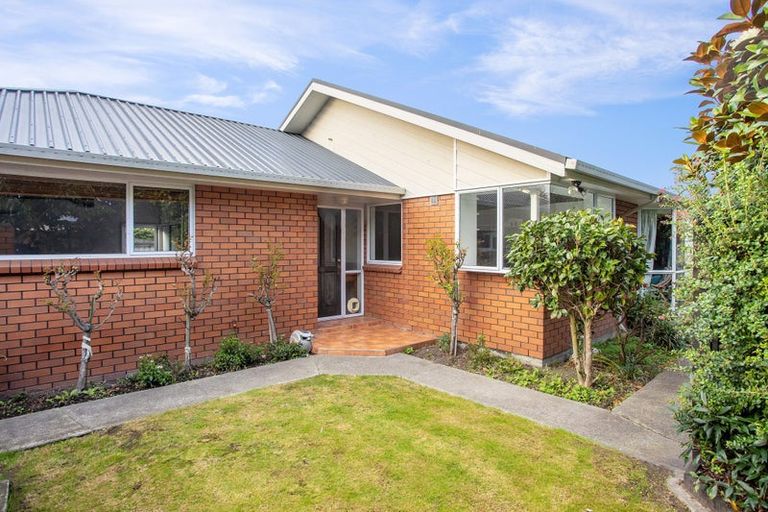 Photo of property in 120b Somerfield Street, Somerfield, Christchurch, 8024
