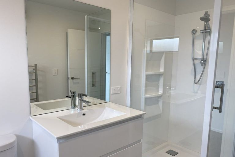 Photo of property in 92a Neill Street, Hornby, Christchurch, 8042