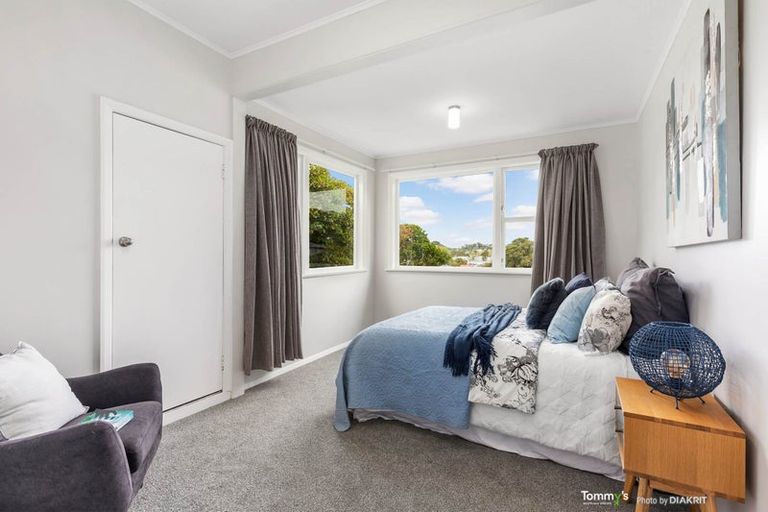 Photo of property in 37 Ironside Road, Johnsonville, Wellington, 6037