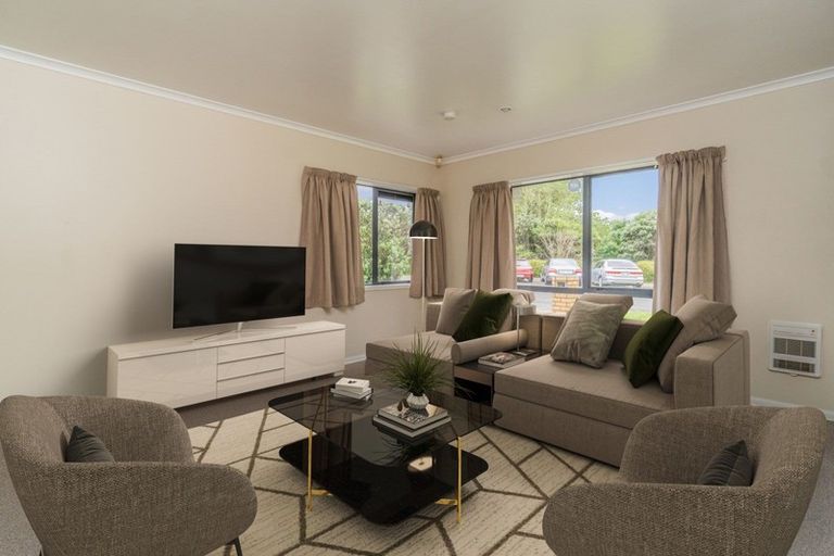 Photo of property in 16 Sambrooke Crescent, Flat Bush, Auckland, 2019