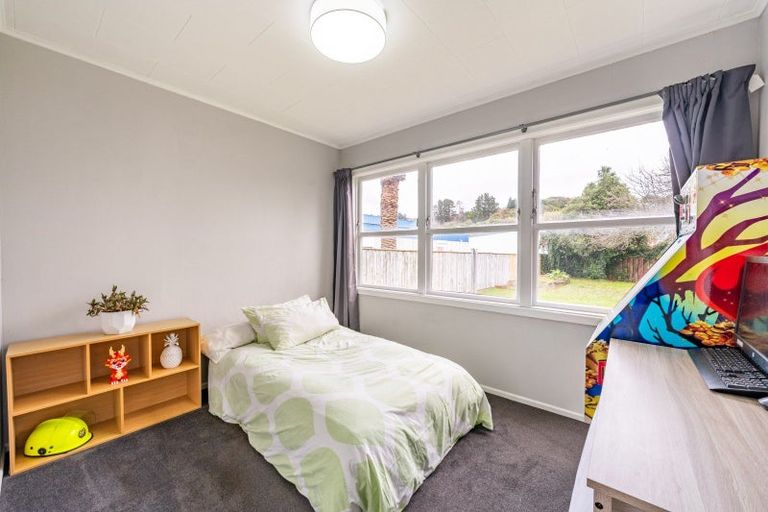 Photo of property in 39 Mountbatten Grove, Clouston Park, Upper Hutt, 5018