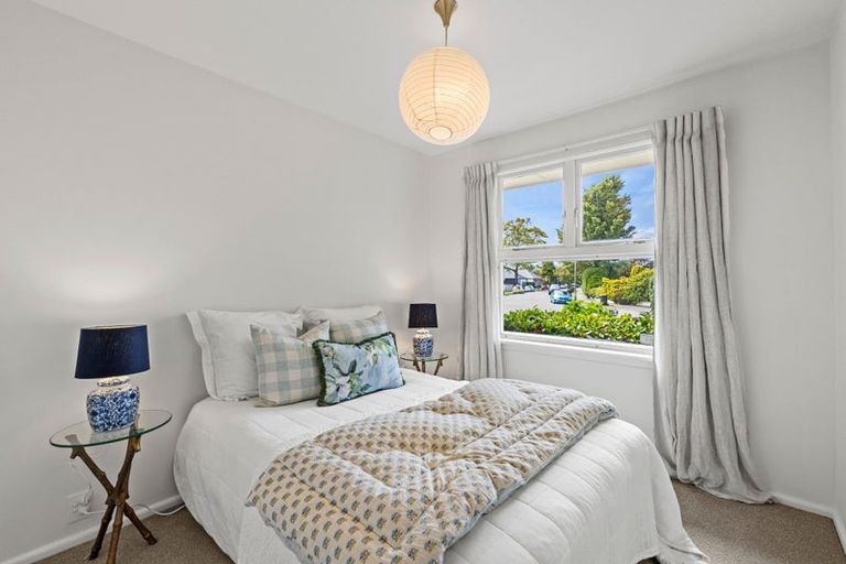 Photo of property in 30 Hadlow Place, Burnside, Christchurch, 8041