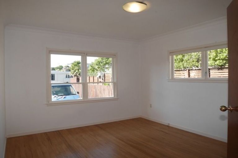 Photo of property in 14 Nathan Avenue, Paraparaumu Beach, Paraparaumu, 5032
