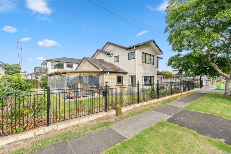 Photo of property in 36 Kenderdine Road, Papatoetoe, Auckland, 2025