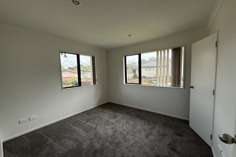 Photo of property in 54a7a Powrie Street, Glenfield, Auckland, 0629