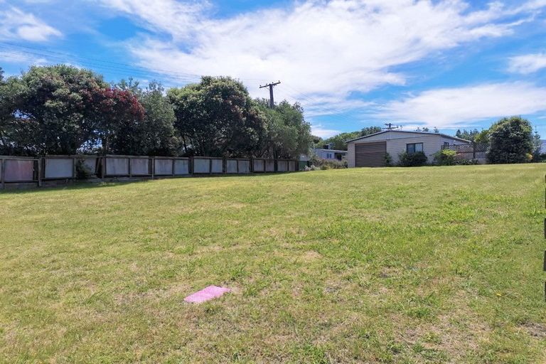 Photo of property in 2 Tamure Crescent, Mahia, 4198