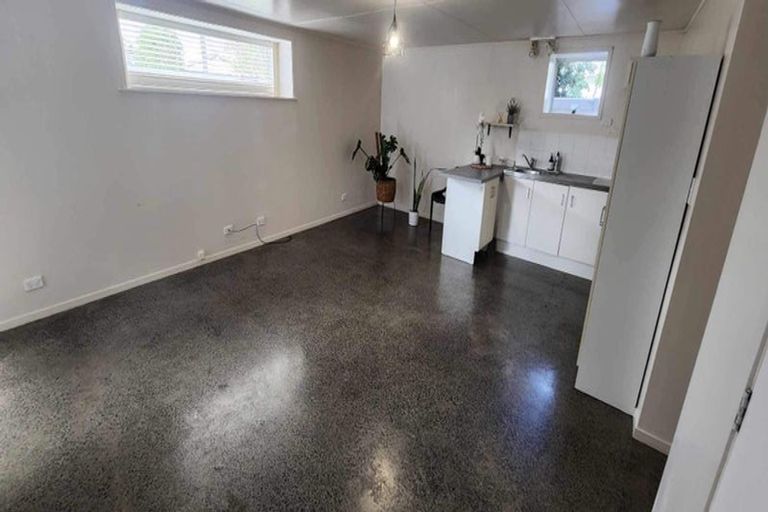 Photo of property in 2 Iorangi Place, Hillpark, Auckland, 2102