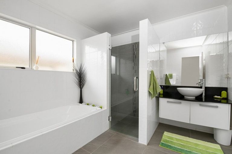 Photo of property in 96 Basley Road, Owhata, Rotorua, 3010