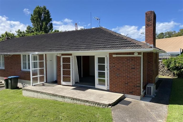 Photo of property in 1/4 Wynyard Road, Mount Eden, Auckland, 1024