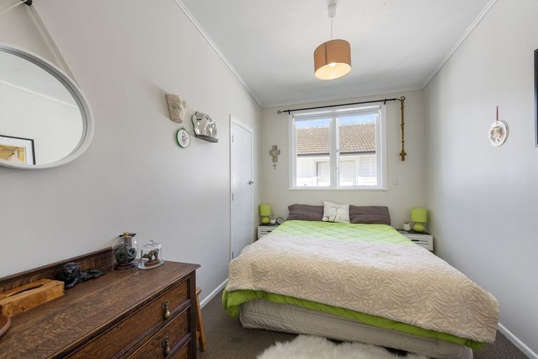 Photo of property in 34 Cleary Street, Waterloo, Lower Hutt, 5011