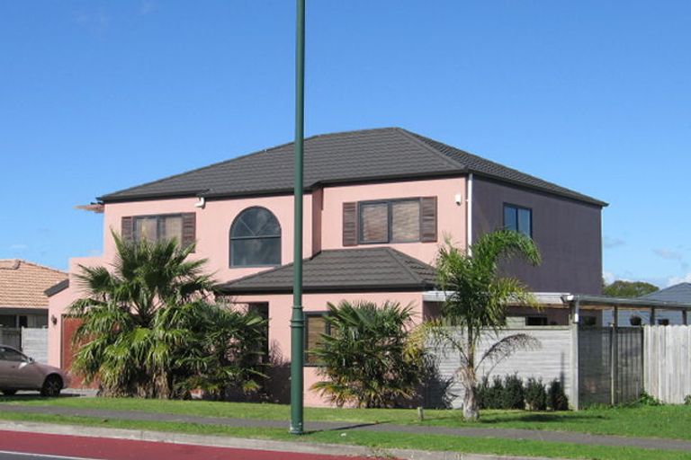 Photo of property in 10 Gunner Drive, Te Atatu Peninsula, Auckland, 0610