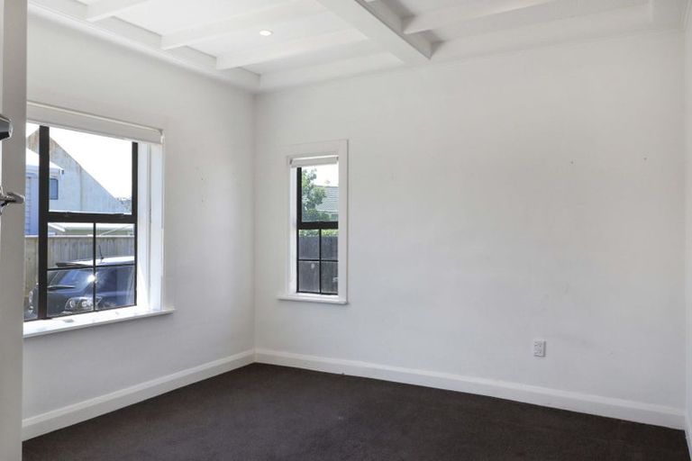 Photo of property in 42 Hobart Street, Miramar, Wellington, 6022