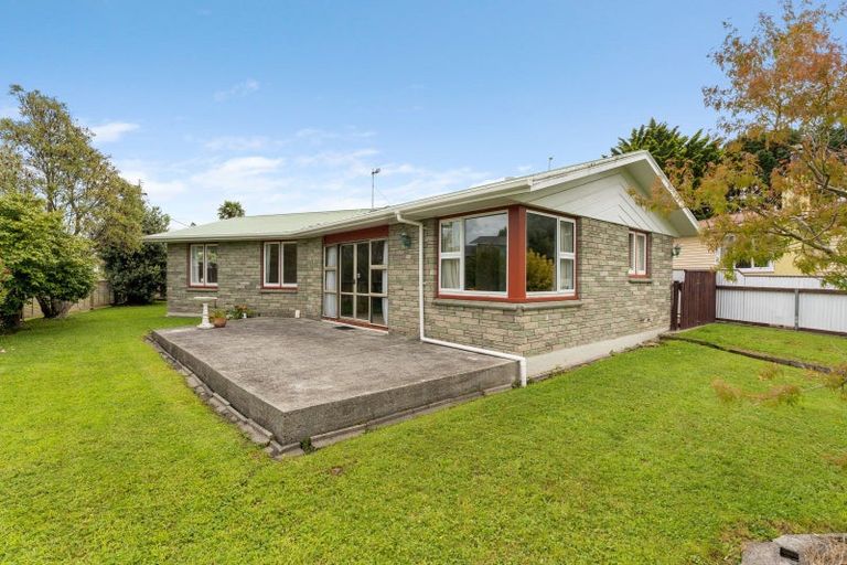 Photo of property in 76 Lethbridge Street, Feilding, 4702
