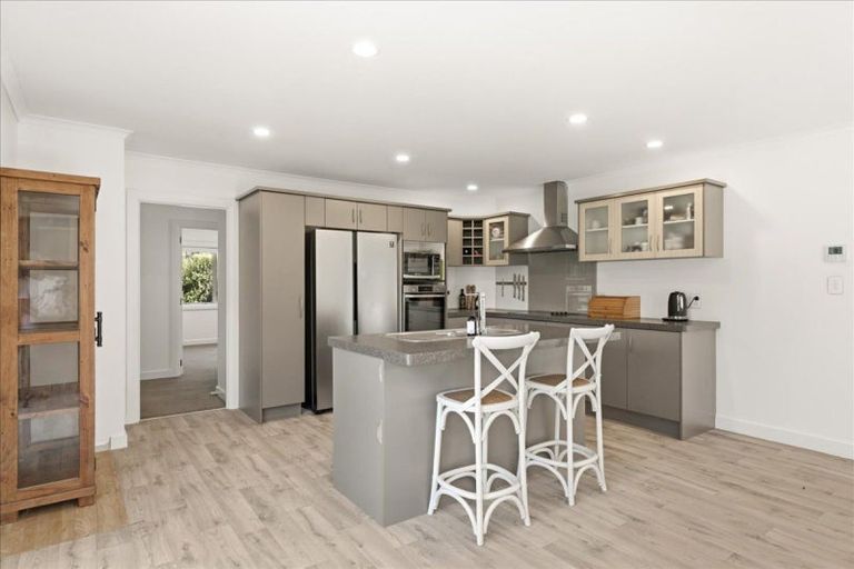 Photo of property in 22 Harbelle Close, Bethlehem, Tauranga, 3110