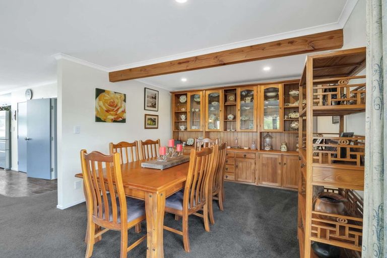 Photo of property in 11 North Way, Titirangi, Auckland, 0604