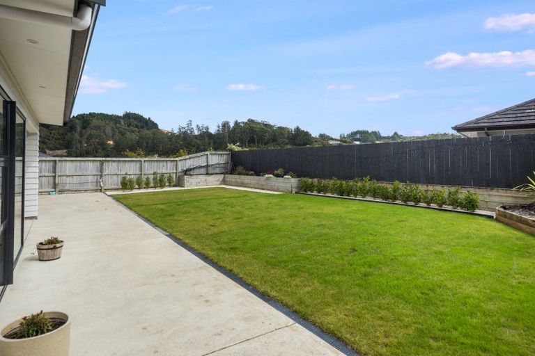 Photo of property in 194 Navigation Drive, Whitby, Porirua, 5024