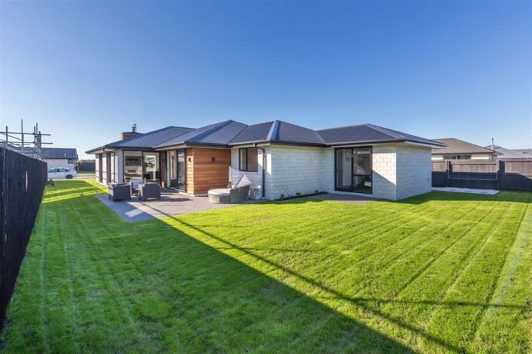 Photo of property in 74 Aviemore Drive, Marshland, Christchurch, 8083