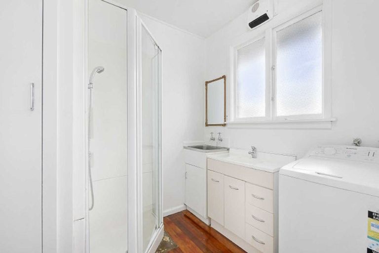 Photo of property in 4/5 Haast Street, Linwood, Christchurch, 8011