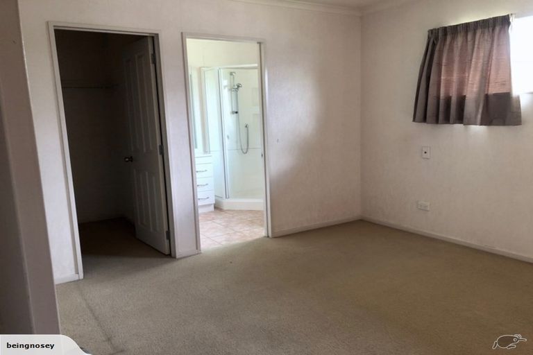 Photo of property in 14 Chapletown Drive, East Tamaki, Auckland, 2016