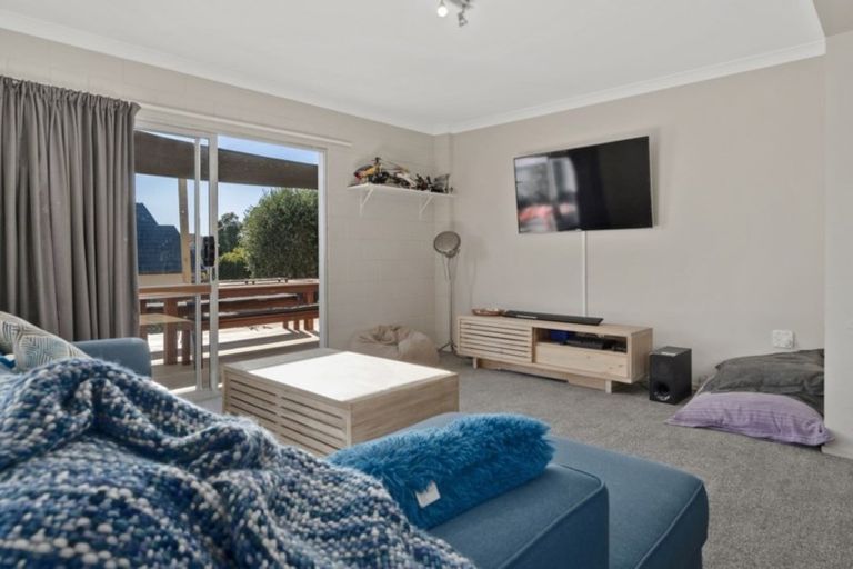 Photo of property in 7 Walnut Grove, Omokoroa, 3114