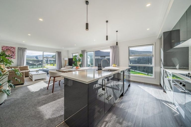 Photo of property in 24 Fenwick Crescent, Wallaceville, Upper Hutt, 5018