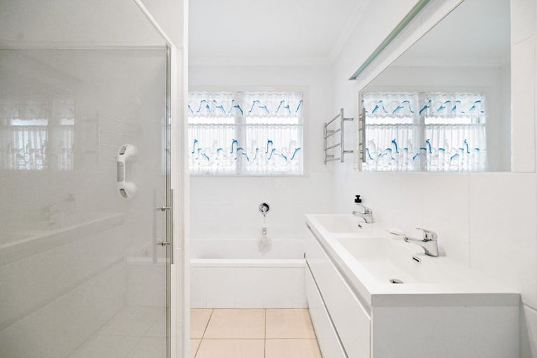 Photo of property in 2 Awatere Avenue, Beerescourt, Hamilton, 3200