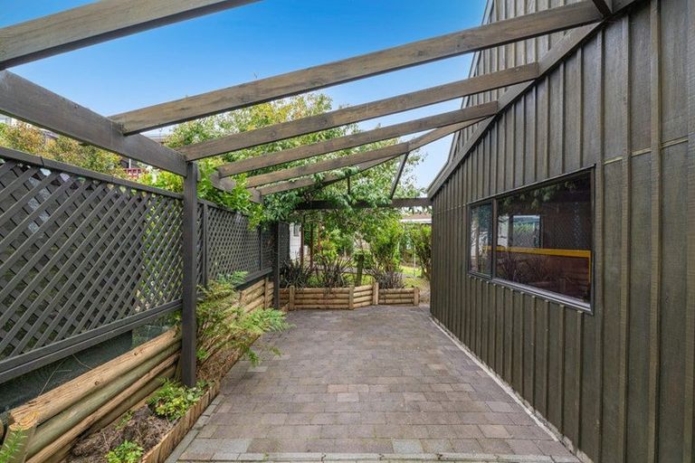 Photo of property in 22b Stanmore Bay Road, Stanmore Bay, Whangaparaoa, 0932