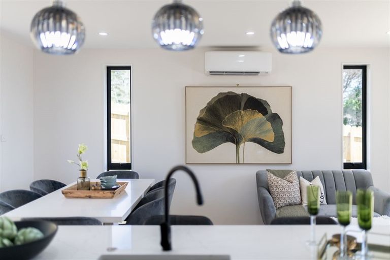 Photo of property in 1 Shibata Rise, Ranui, Auckland, 0612