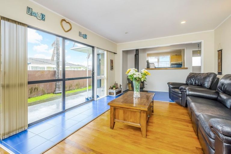 Photo of property in 3 Marybeth Place, Rosehill, Papakura, 2113