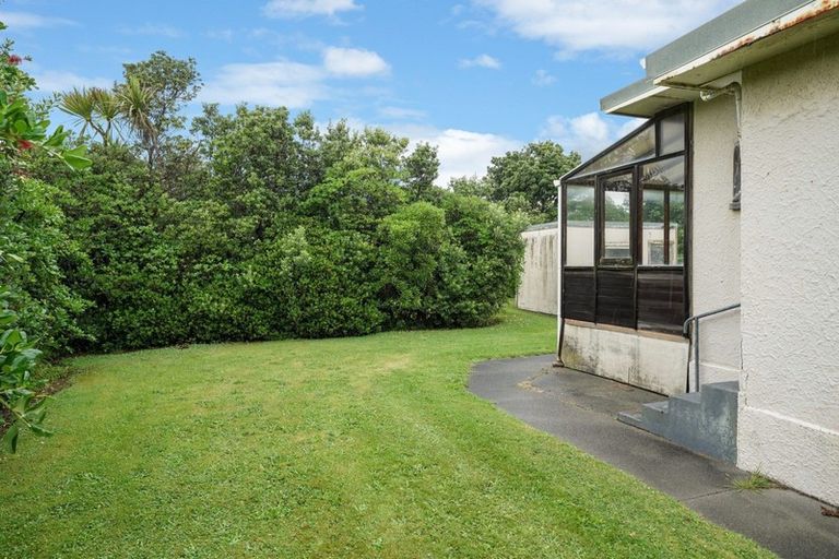 Photo of property in 70 Moana Street, Otaki Beach, Otaki, 5512