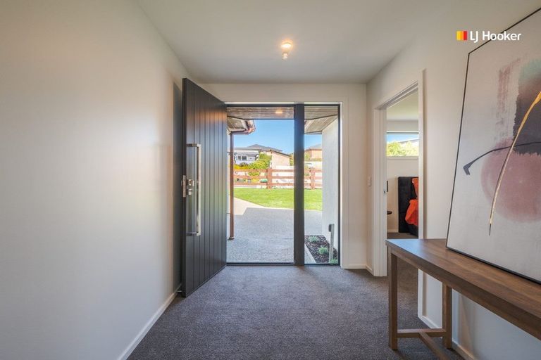 Photo of property in 27 Grandvista Drive, Green Island, Dunedin, 9018