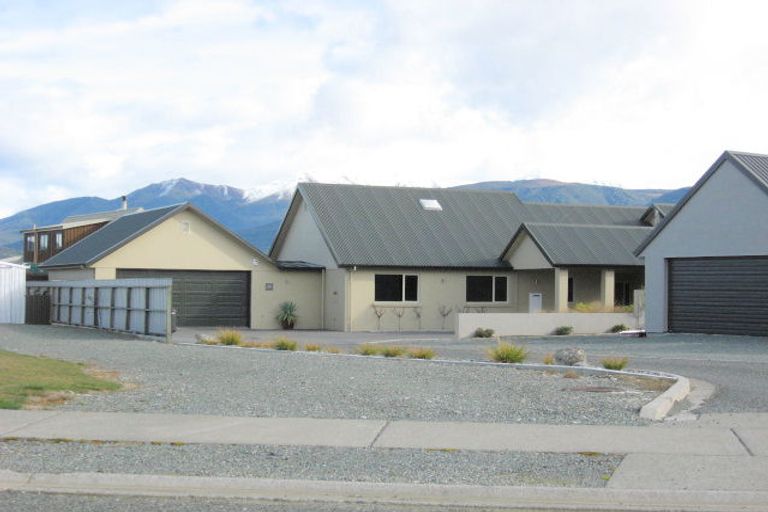 Photo of property in 20 Lawson Burrows Crescent, Te Anau, 9600