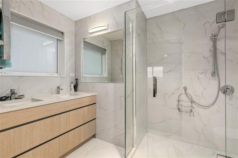 Photo of property in 2 Arriere Lane, Silverdale, 0932