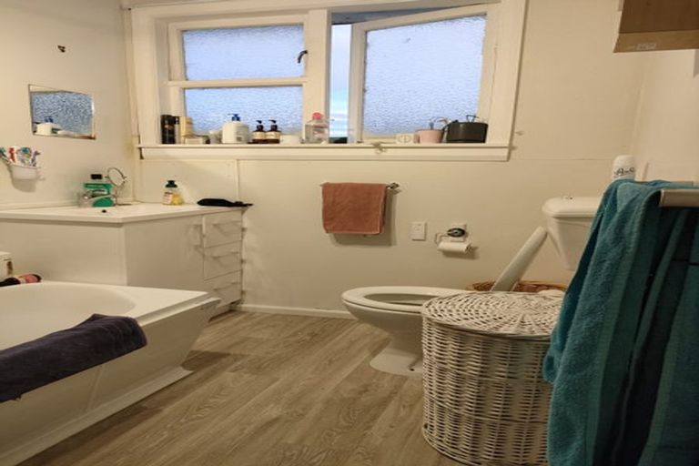 Photo of property in 22 Edward Street, Pahiatua, 4910