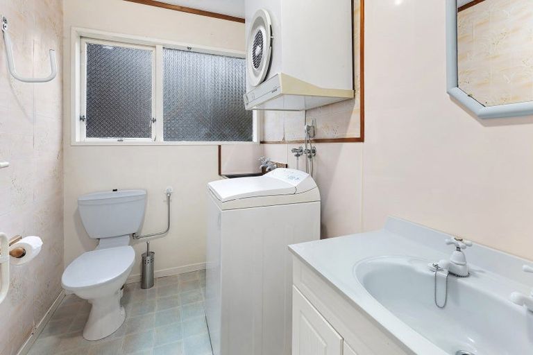 Photo of property in 45 Chartwell Drive, Crofton Downs, Wellington, 6035