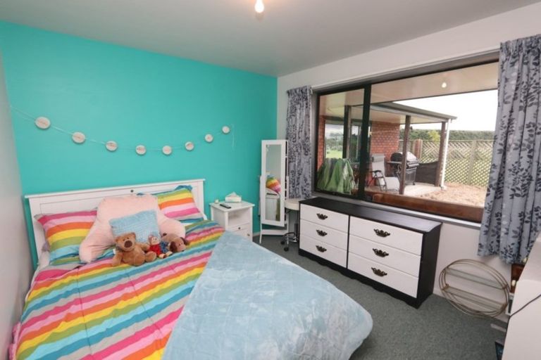 Photo of property in 18 Thews Road, Tinwald, Ashburton, 7778