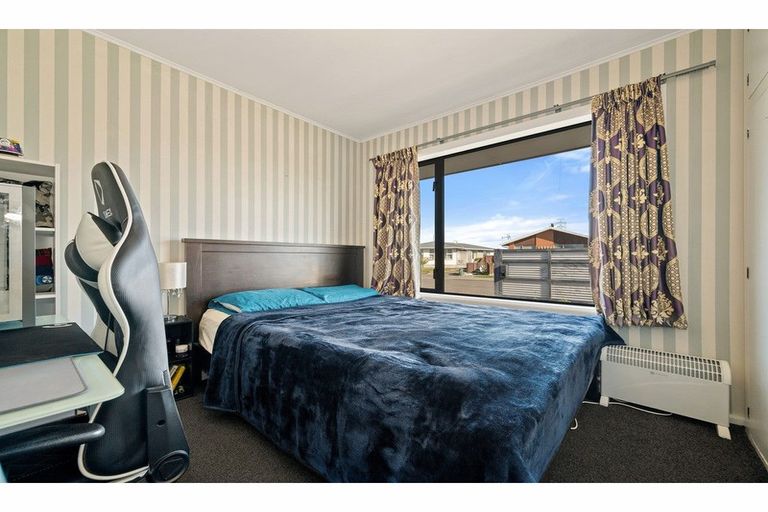 Photo of property in 46 Denise Crescent, Hornby, Christchurch, 8042