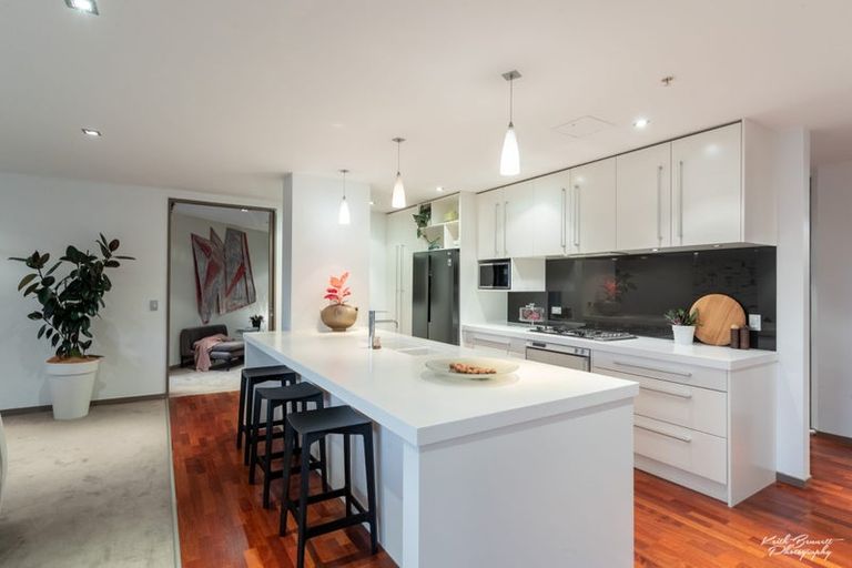 Photo of property in Alto Apartments, 3b/22 Telford Terrace, Oriental Bay, Wellington, 6011