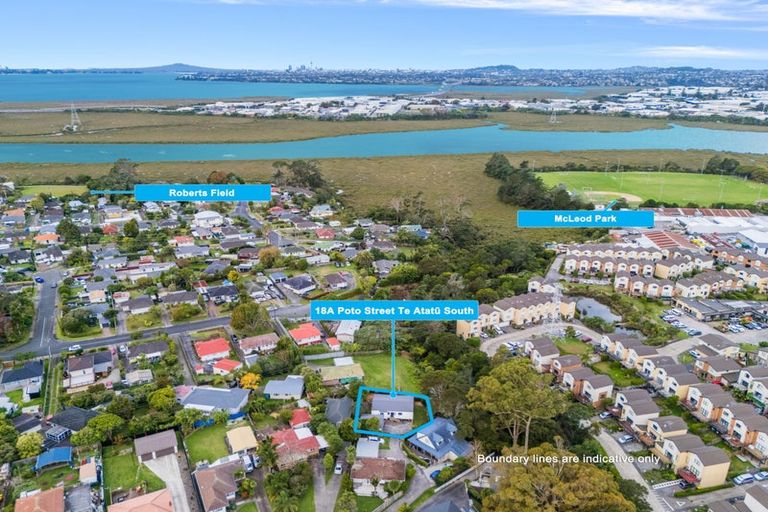 Photo of property in 18a Poto Street, Te Atatu South, Auckland, 0610