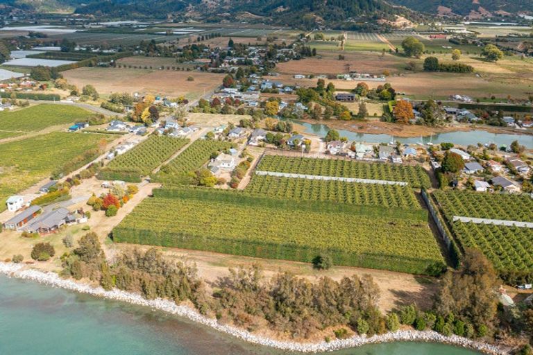 Photo of property in 16 Wharf Road, Riwaka, Motueka, 7198