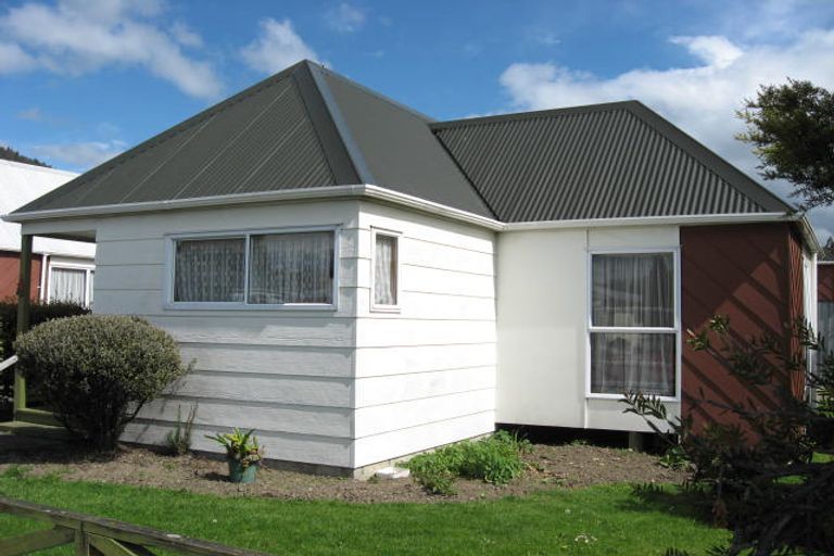 Photo of property in 24 Motueka Street, Nelson South, Nelson, 7010