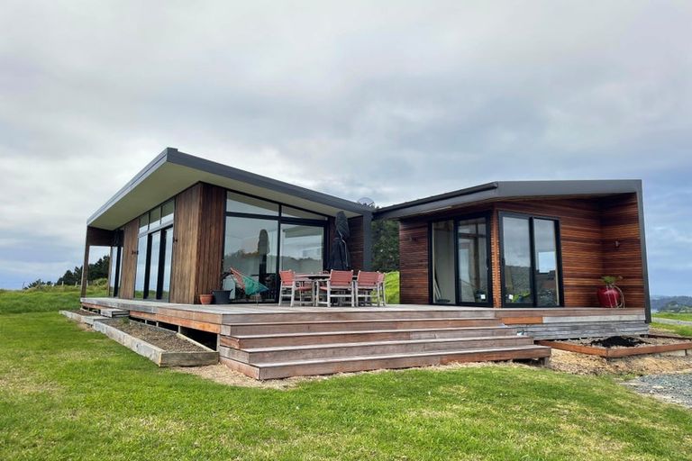 Photo of property in 8 Mount Pleasant Drive, Leigh, 0985