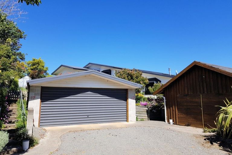 Photo of property in 17 Te Papau Crescent, Diamond Harbour, 8972