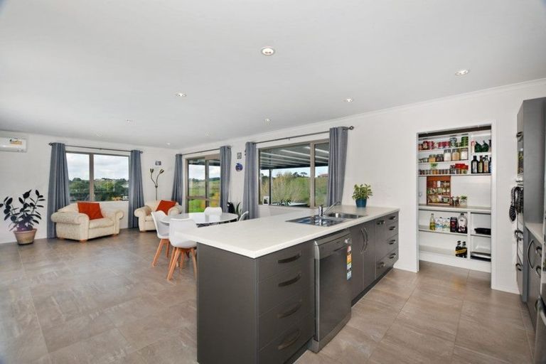 Photo of property in 201 Gomez Road, Hikurangi, 0181