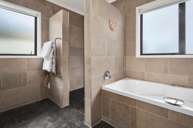 Photo of property in 41 Santa Maria Key, Papamoa Beach, Papamoa, 3118