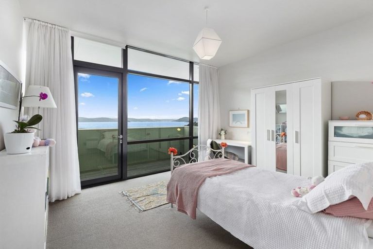 Photo of property in 80 Burnham Street, Seatoun, Wellington, 6022