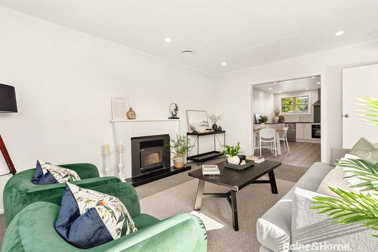 Photo of property in 3 Frederick Street, Carterton, 5713