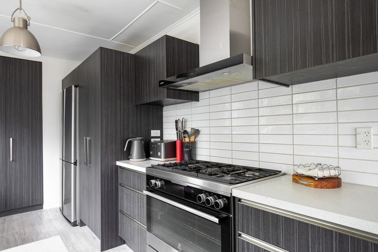 Photo of property in 2 Royal Terrace, Alexandra, 9320