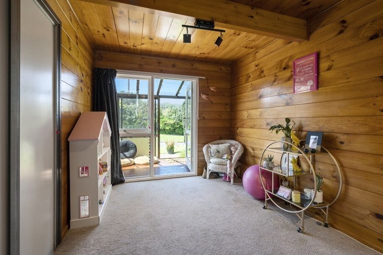 Photo of property in 4 Record Street, Fitzroy, New Plymouth, 4312