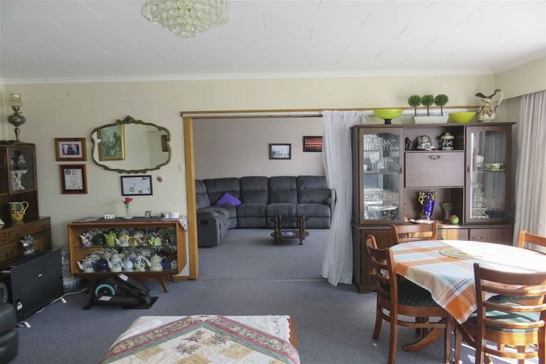 Photo of property in 145 Mcquarrie Street, Kingswell, Invercargill, 9812